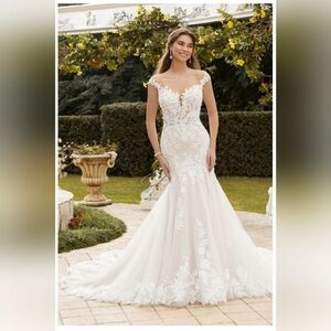 Sophia Tolli ST1221 Ivory Lace Off-Shoulder Wedding Dress Size 14 (Fits 8)